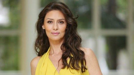 Maria fernanda cândido pelada se tocando no filme o traidor