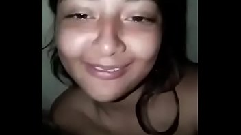 Novinha bebeu demais e fez suruba com os amigos