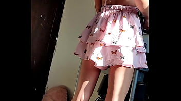 Espiando a mi prima se da cuenta que la estoy grabando y se deja tocar terminamos cogiendo video