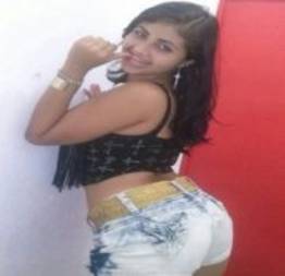 Novinha com uma carinha de santinha, mais adora uma sacanagem