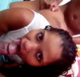 Dois homens fudendo moreninha carioca