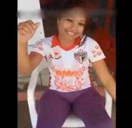 Se tiver 100 reais eu dou meu cu se não tiver vai embora