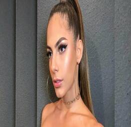 Mari gonzalez pagando peitinho no bbb 20