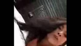 Bonita garota se gravando toda safada