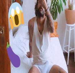 Ex BBB Wagner Santiago ainda nos surpreende com uma segunda foto de bom dia de pau duro