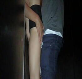 Quase fiz dp vaginal no glory hole marido me comeu e depois revezou com comedor estranho da casa de swing red