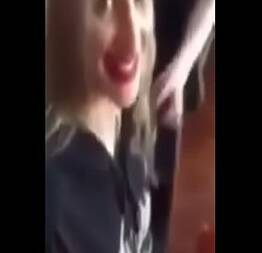 Mamada y hace una paja en público | sexo em publico |sexo na rua